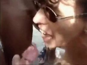 cap d'agde, rijpe vrouw pijpt diverse vreemden
