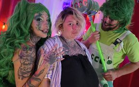 Katie Summer's Meets the Green Cock Crazed Clowns