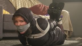 Vanda - Her Hidden Fetish - Tight Down Jacket Hogtie (UHD 4K MP4)