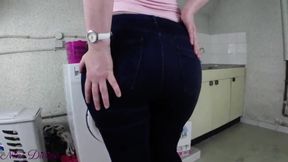 Pawg enjoys a steamy encounter with the gardener after a long day of work.