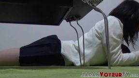 Voyeur loved the view of a Japanese babe rubbing her pussy