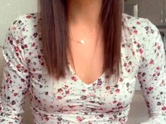 Brunette Solo Webcam Masturbation