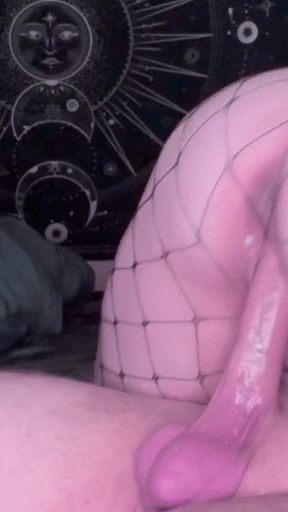 Gothic Stepmommy with a Fat Ass Gets a Creampie