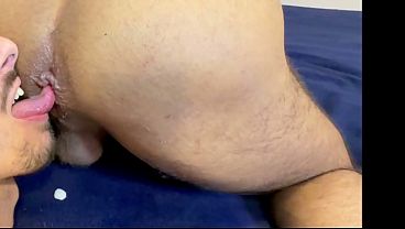 DIVIDI MEU PUTO COM UM GRINGO DOTADO