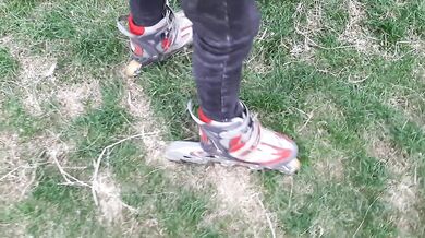 I paid the coach with sex for a roller skating lesson with dirty russian talk - Lesbian_illusion