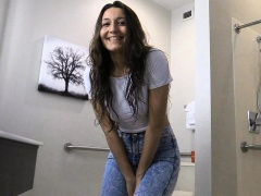 girls need to pee pissing their jeans pants