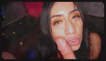 Violet Myers Natural Tits & Ass Sensual Action