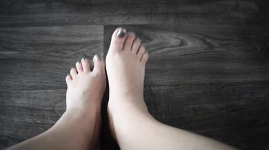 Barefoot feet lover gets worshipped from point of view