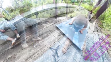 公园练瑜伽，被陌生人内射了