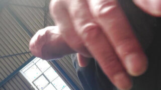 O fată germană amatoră solo face sex oral și se masturbează înainte de o ejaculare anală fierbinte în creampie