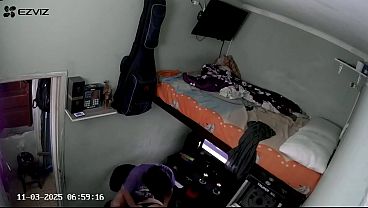 Llevo a mi cuarto a una mama soltera que conoci en una disco, bebemos hasta las 6 de la ma&ntilde_ana y acabamos teniendo sexo del bueno.