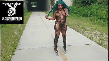 Pretty &amp_ Raw BTS: Chi Chi Shows Off Her Sexy Black Lingerie And Thick Thighs