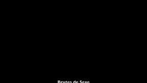 room ser[r]vices avec nicholas bardem & oskar ivan