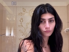 Mia Khalifa Nighttime Nude Routine Sextape Onlyfans Video