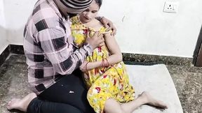 Desi aunty ko saman dene ke bahane chod kar bur faad diya