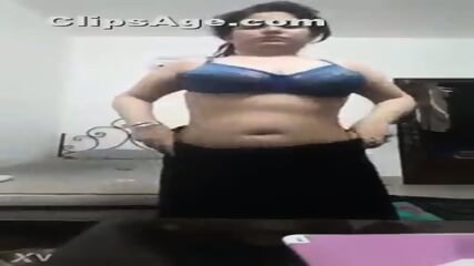 Mature Bitch Clothe Remove