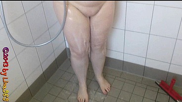 Heiße Dusche nach dem Date