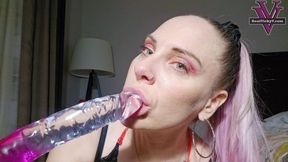 Deepthroat training on a 9 inch dildo: Deepthroat, Dildo Sucking, Challenge, Throat Fucking- 1080p