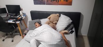 I fuck my stepdaughter&#039;s pussy until it is full.