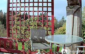 Cute babe gets picked up for some shagging