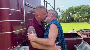 Big Rig Bunk Cab Breeders - Benjamin Grey And Todd Fellow