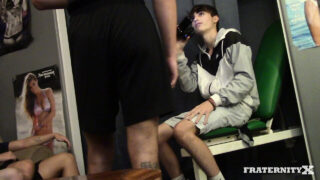 Sem camisinha, sexo em grupo, gangbang, musculoso – Caras americanos, pau grande sendo fodidos no cu