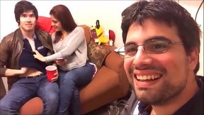 cocolizo le mete el pico a mi polola