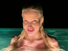 Linsey Donovan Nude Pool Tease Video Leaked