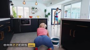 Scrub Tuck Mandy Rhea, Dylan Moore Brazzers