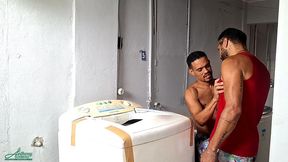 o tecnico da maquina de lavar sem cueca