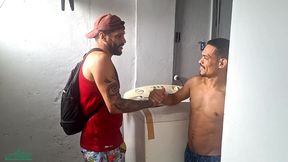 o tecnico da maquina de lavar sem cueca