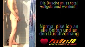 In der Dusche an die Wand gepisst