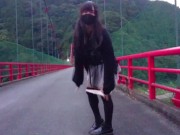 Honoka who likes to expose himself outdoors in the middle of a bridge.