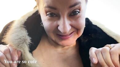 Sex with a stranger in a fur coat, after an hour of dating on the street