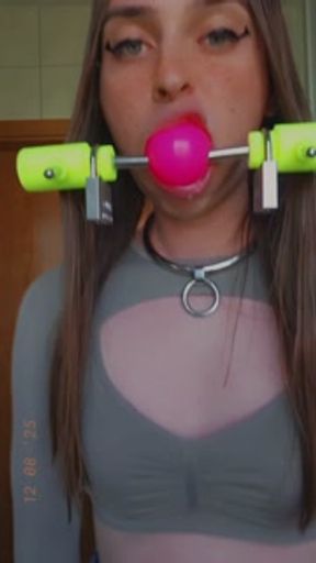 GlitterGiiiirl drooling while wearing her Silencilicone Mouth Gag