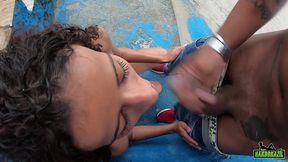 o safado da rola gigante mete na novinha na praia em plena luz do dia - manoella fernandes - joao o safado