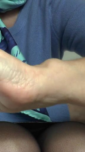 Dark Mysterious Fingernails, Lady Victoria Valente