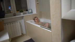 Hot Bathtub Blowjob For Daddy’s Best Friend Till He Exploded