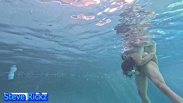 UNDERWATER Suck and Fuck - Crazy Swimming Pool Sex - Steve Rickz, Chloe Kreams