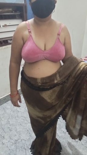 Indian Desi bhabi awesome pussy and big boobs bhabi got great six with her husband and got her breasts pressed and fuck