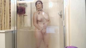 ”Impassioned Aymee Likes Teasing Her Clam In The Shower”