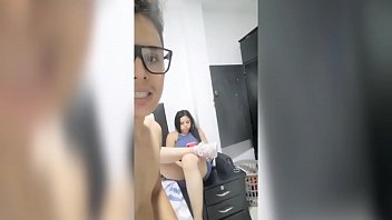 Mi compa&ntilde_era siempre me pide que la lleve a su casa... Me dijo q se pele&oacute_ con &eacute_l marido y necesitaba dinero... Lo Menos fue un video