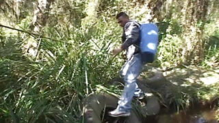 Oral seks, boşalma, oral seksler, korunmasız seks, penisler, bağlama, hakimiyet – devasa penisli amatör eşcinsel fahişeler anal seks yapıyor