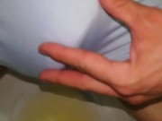 ME CORRO Y ME ORINO, como una PUTA en mi nueva ropa interior, termino mojado