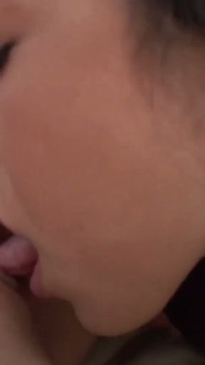 Lesbian sluts Jennifer Best and Nicole Ferrera sex   Clip 1