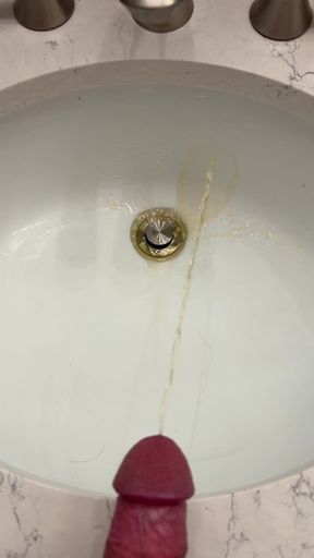 Sink Piss in Slow Motion