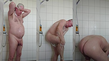 Urinieren beim Duschen