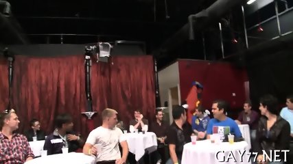 Stripper cummin on his face