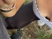 Pendant que je le suce dans la forêt, on se fait surprendre 😅🤭