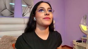 Mia Elowen Private Show